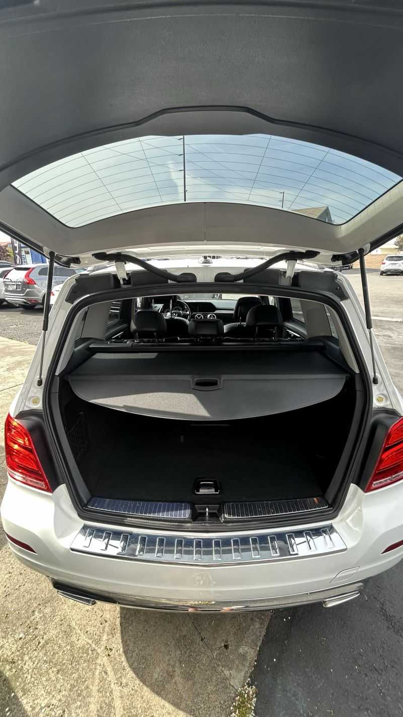 Mercedes-Benz GLK-Class Image 17