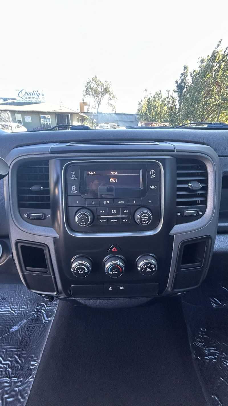 Ram 1500 Regular Cab Image 7