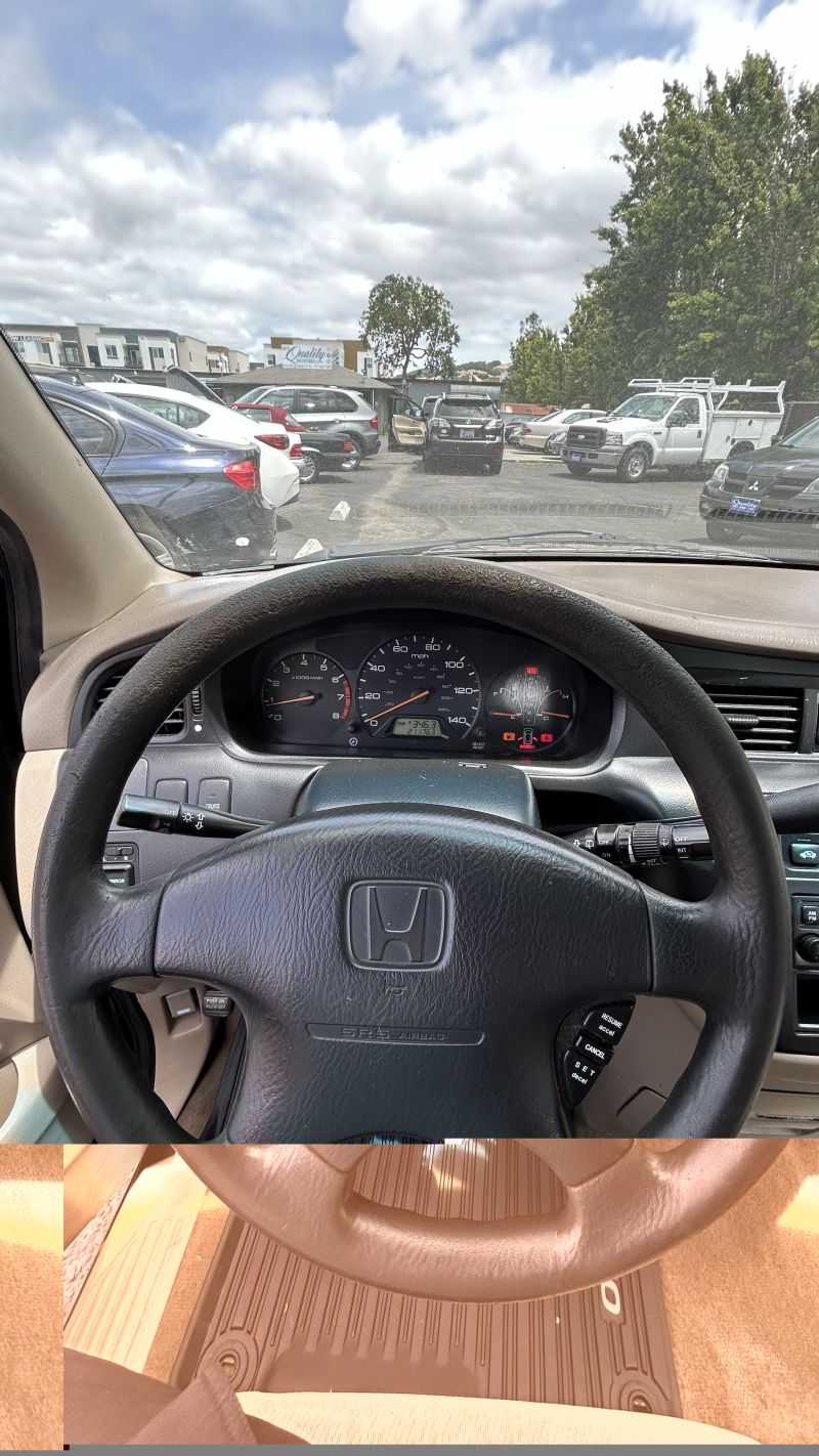 Honda Odyssey Image 3