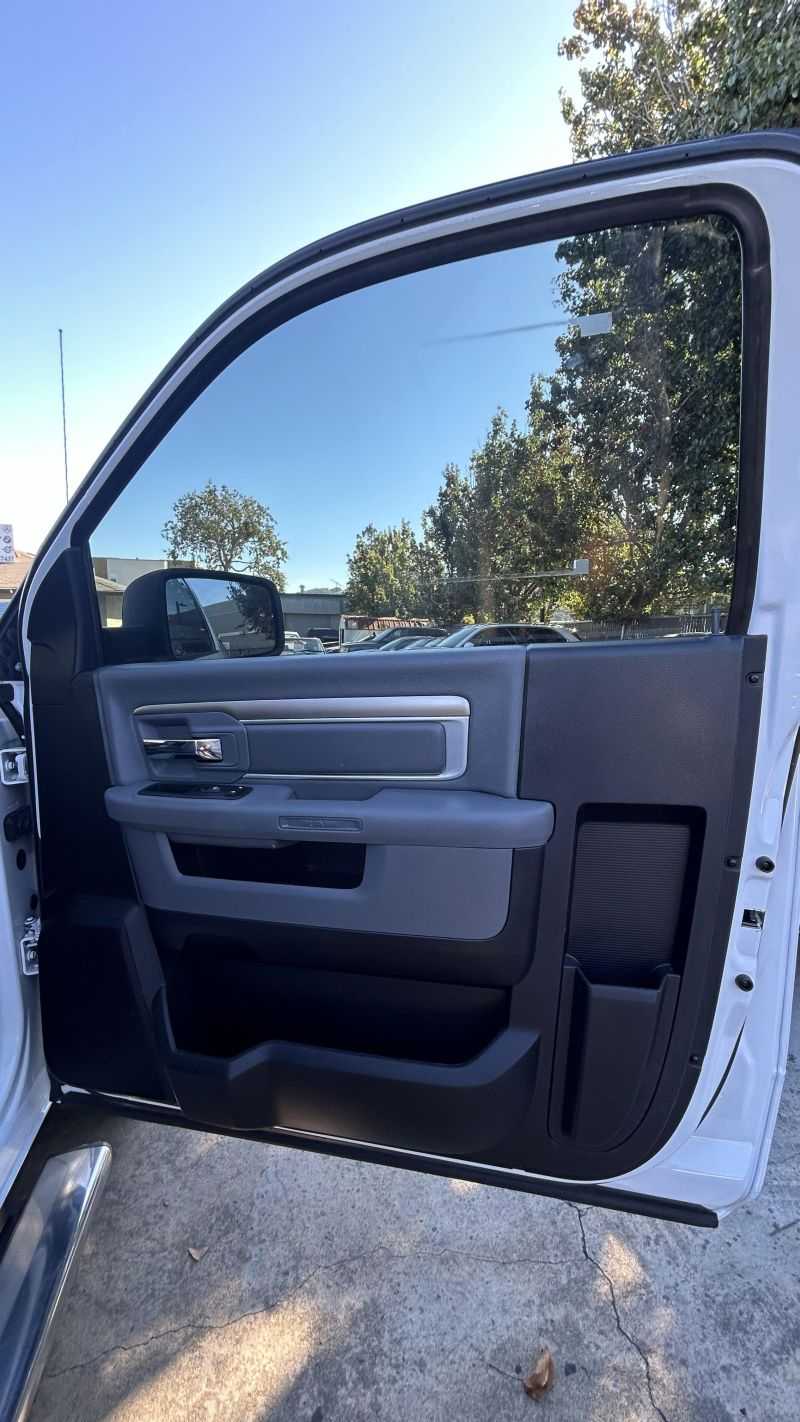 Ram 1500 Regular Cab Image 13