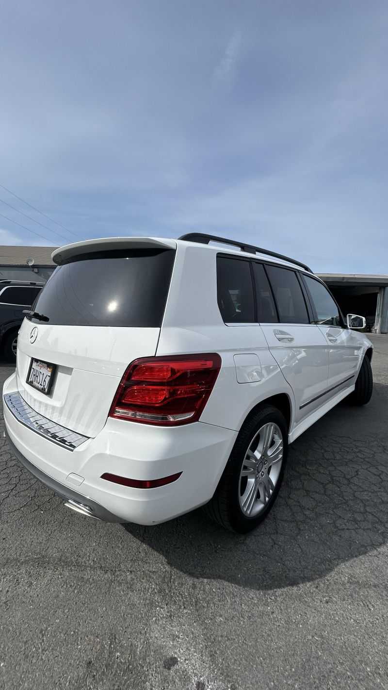 Mercedes-Benz GLK-Class Image 18