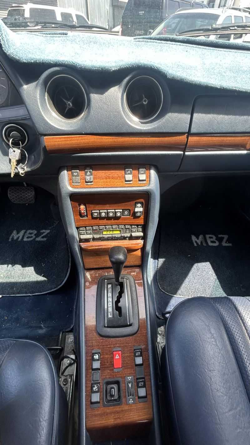 Mercedes-Benz 300-Class Image 7
