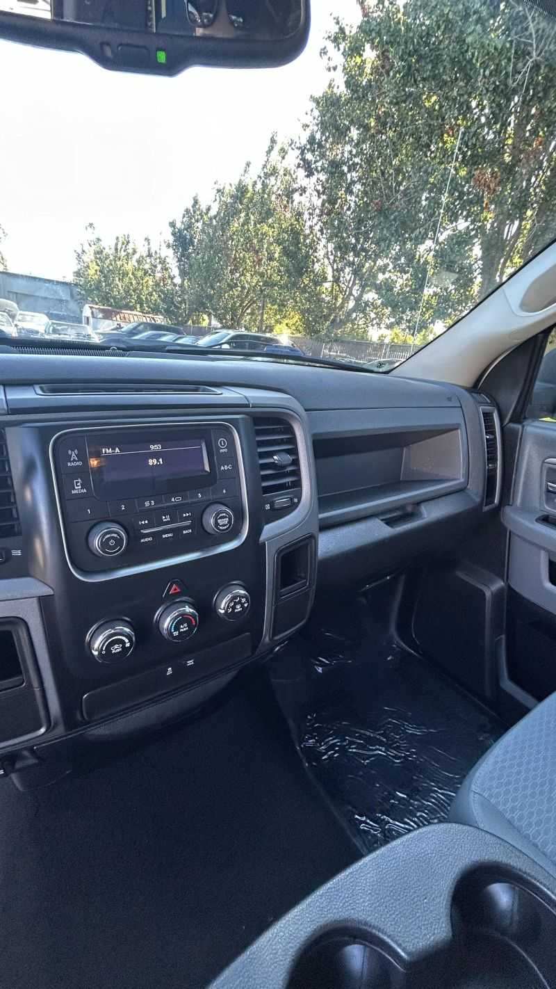 Ram 1500 Regular Cab Image 8