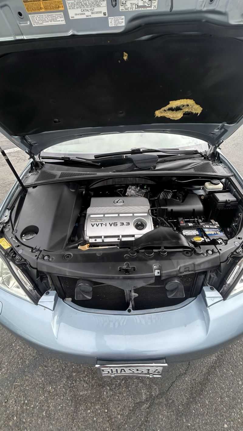 Lexus RX Image 4