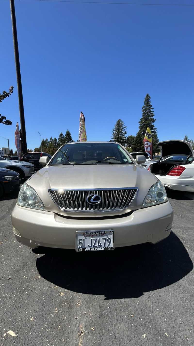 Lexus RX Image 2