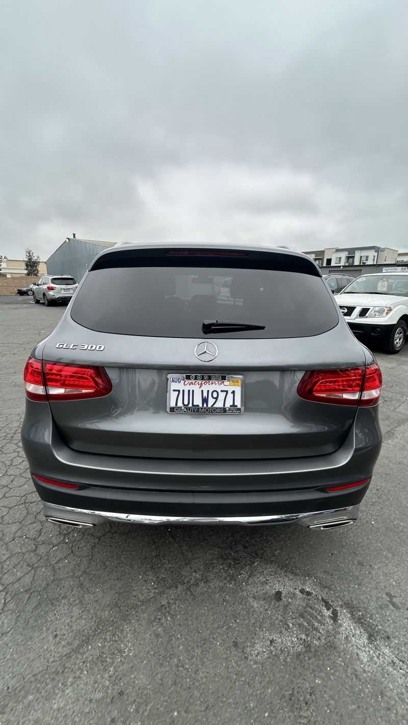 Mercedes-Benz GLC Image 19