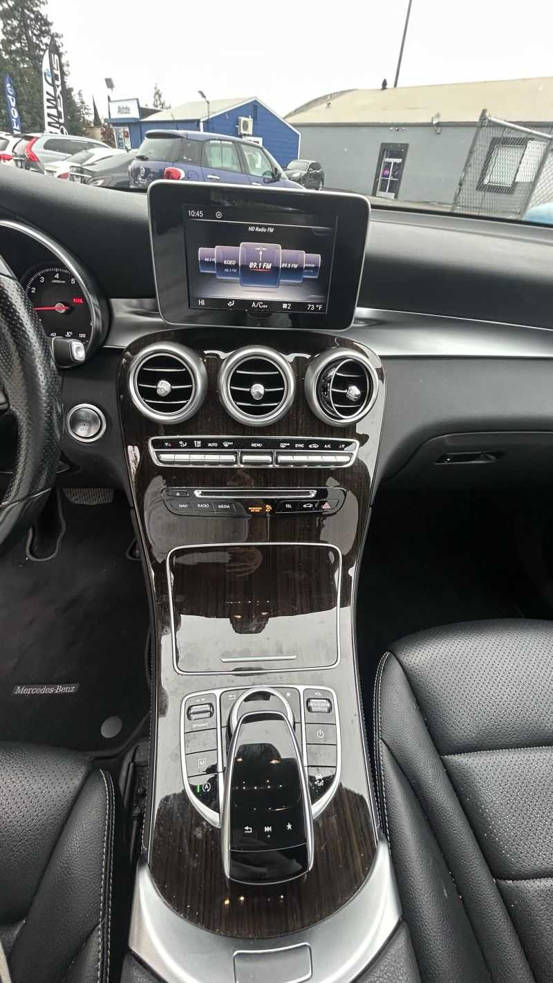 Mercedes-Benz GLC Image 7