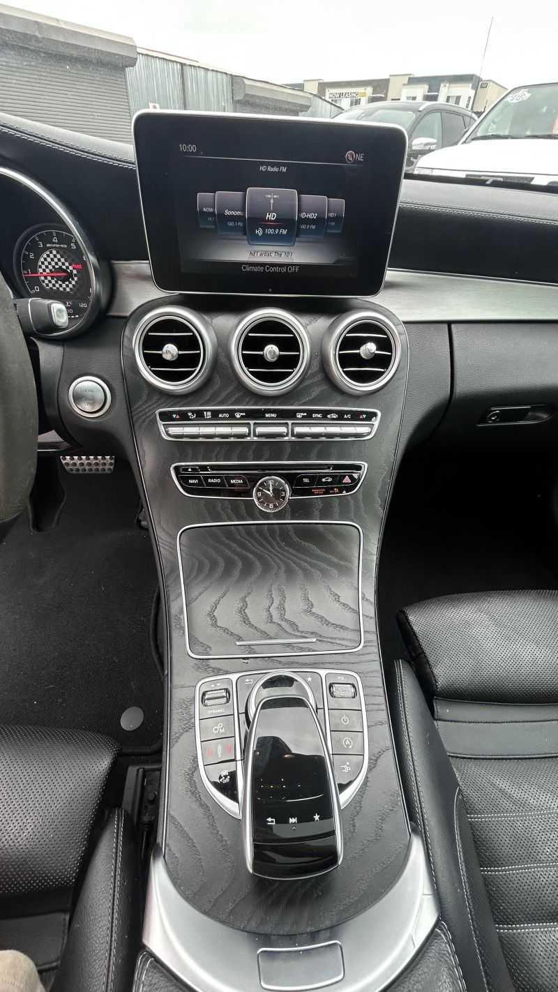 Mercedes-Benz Mercedes-AMG C-Class Image 7