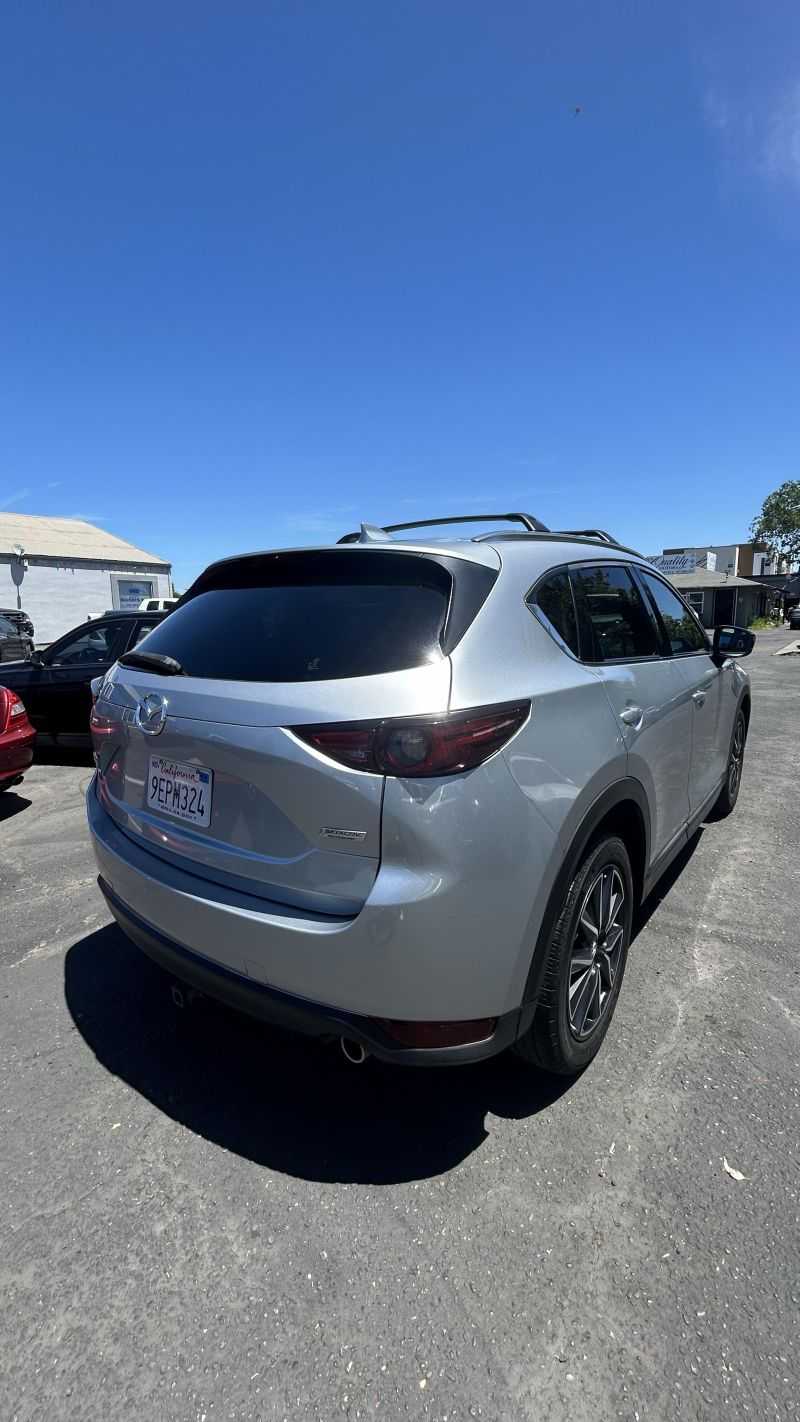 MAZDA CX-5 Image 2