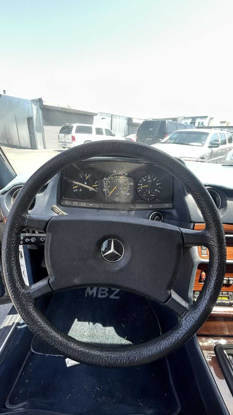 Mercedes-Benz 300-Class Image 4