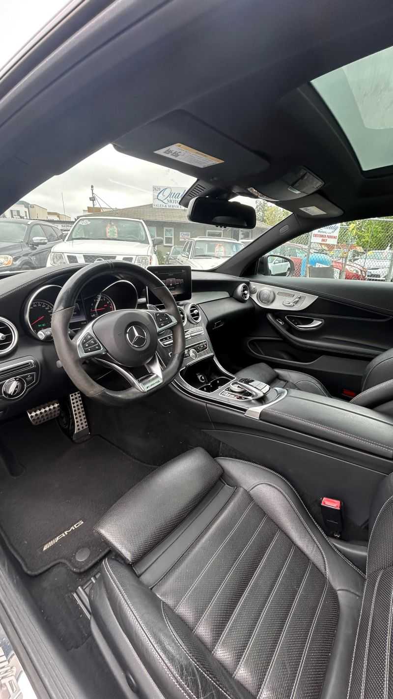 Mercedes-Benz Mercedes-AMG C-Class Image 6