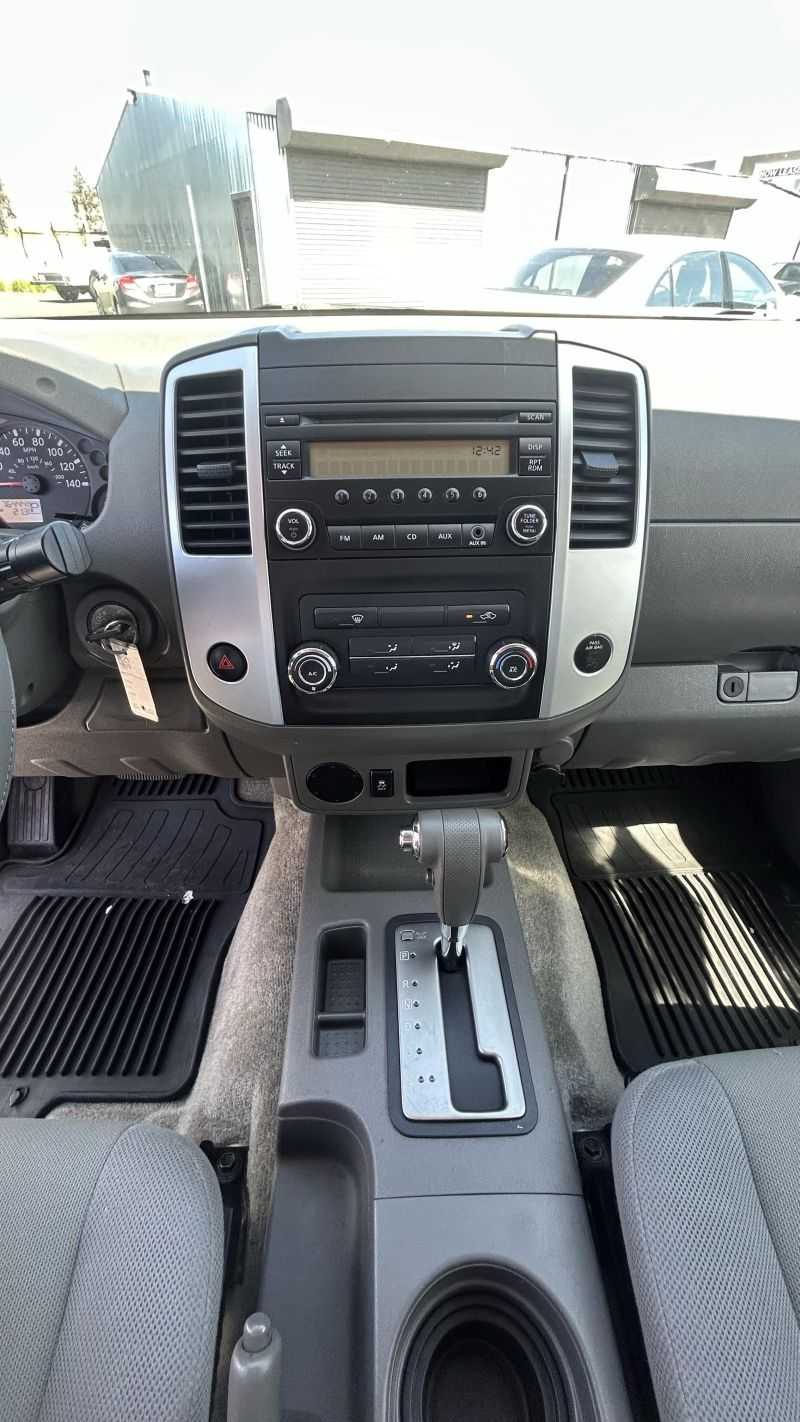 Nissan Frontier Image 8