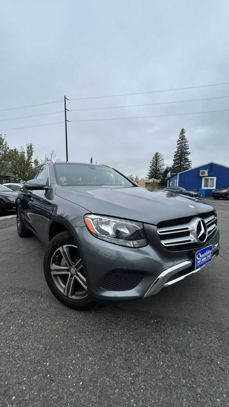 Mercedes-Benz GLC Image 3