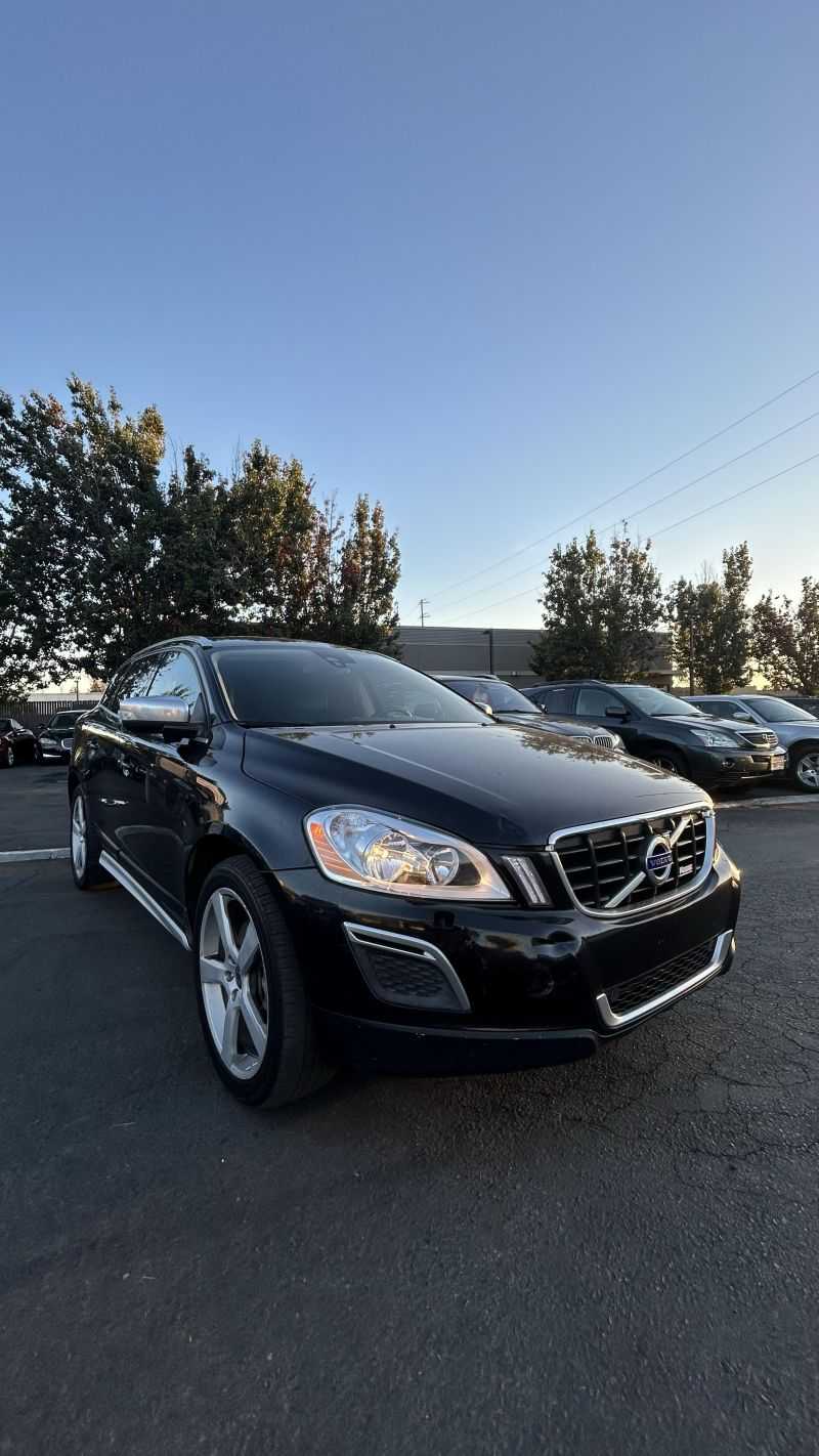 Volvo XC60 Image 3