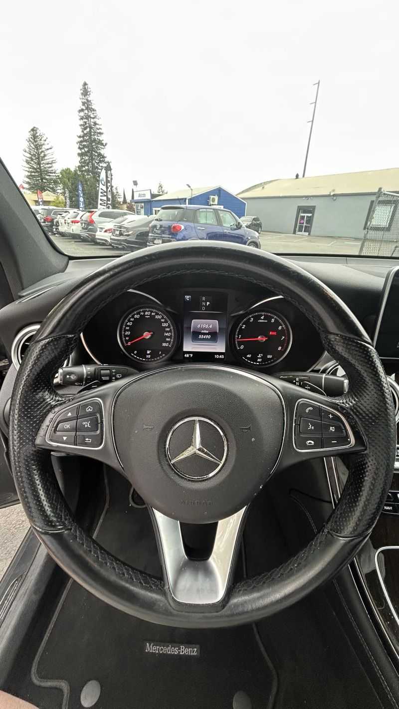 Mercedes-Benz GLC Image 4