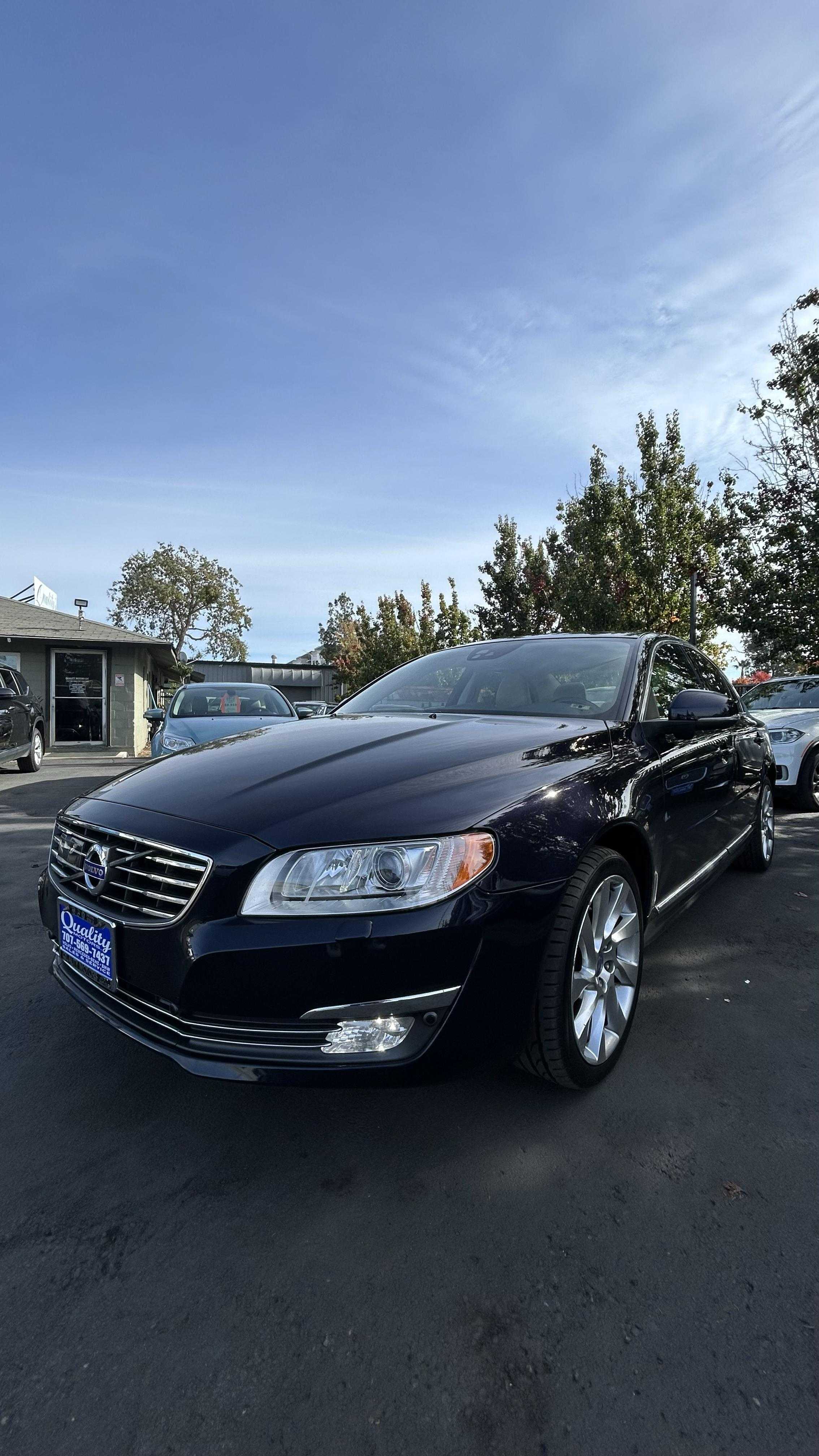 Volvo S80 Image 1