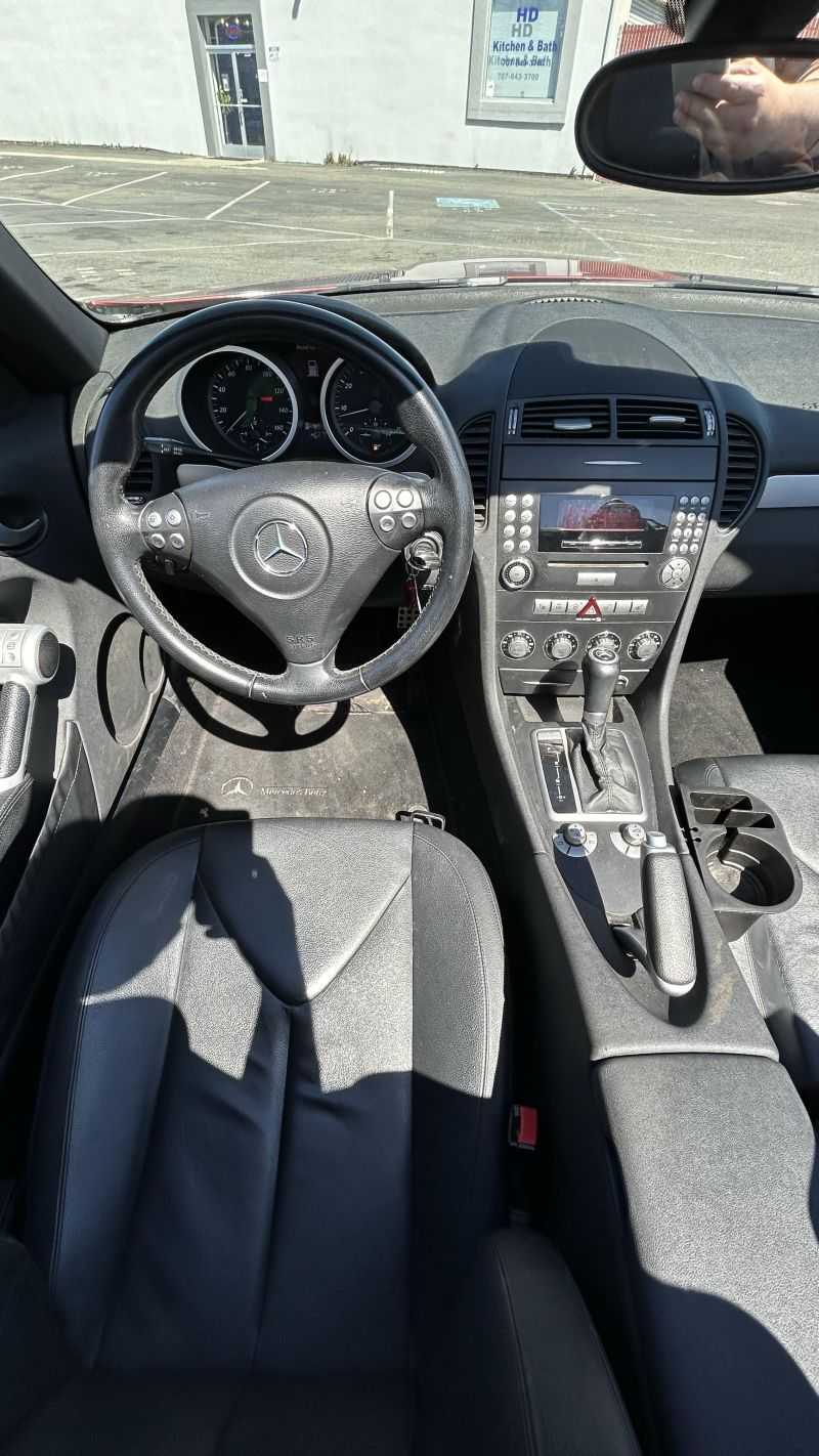 MERCEDES-BENZ SLK Image 4