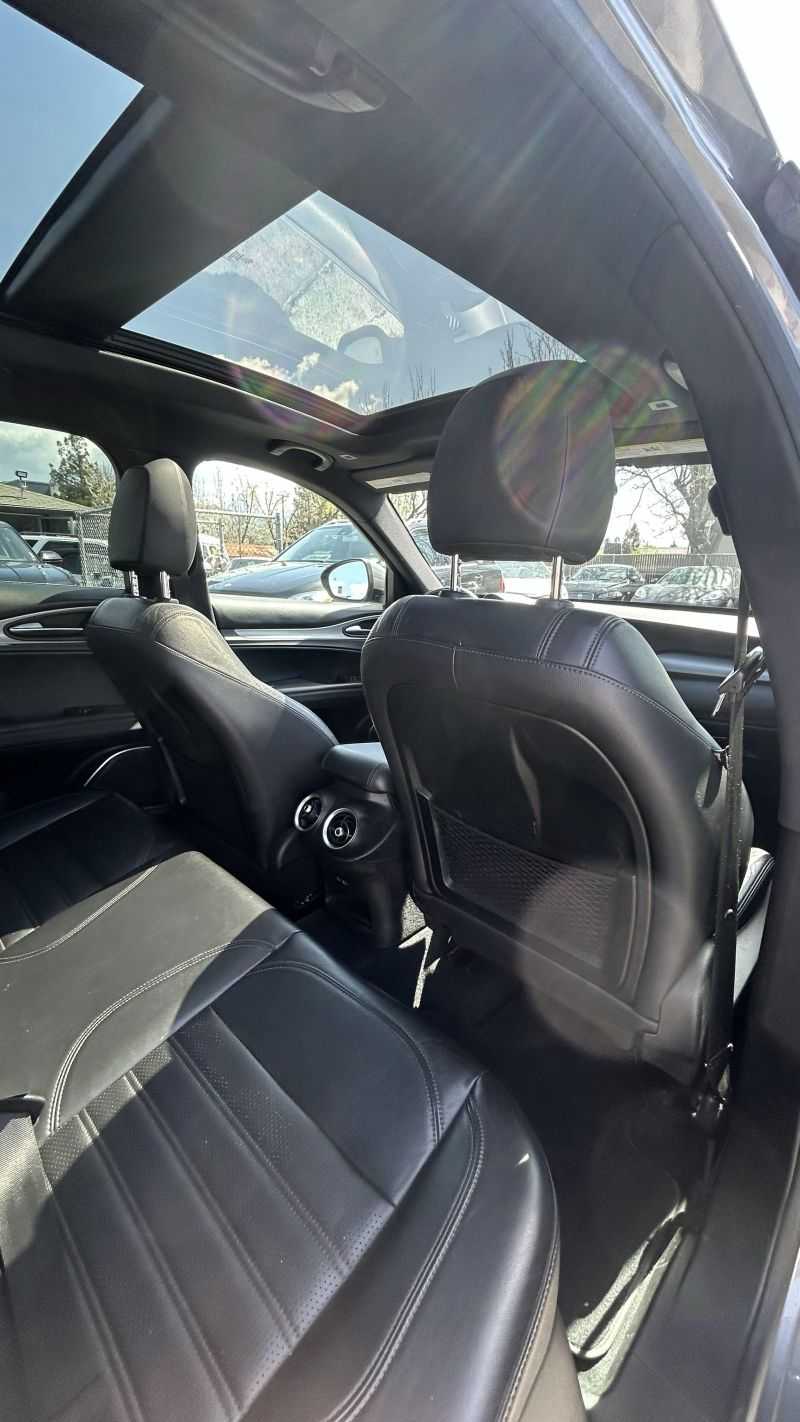 Alfa Romeo Stelvio Image 15