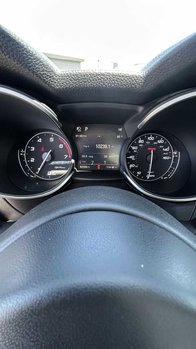 Alfa Romeo Stelvio Image 6