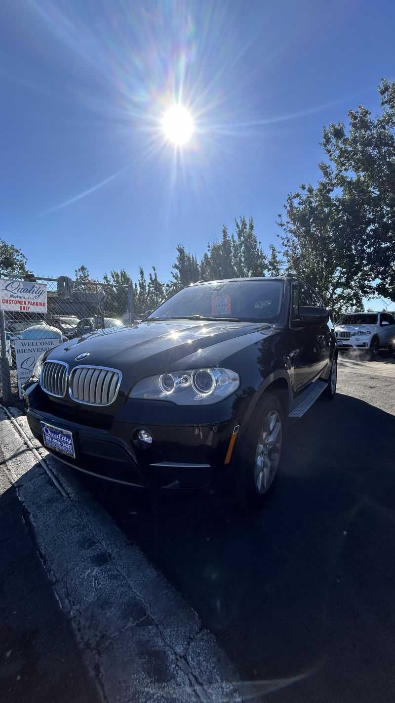 BMW X5 Image 1