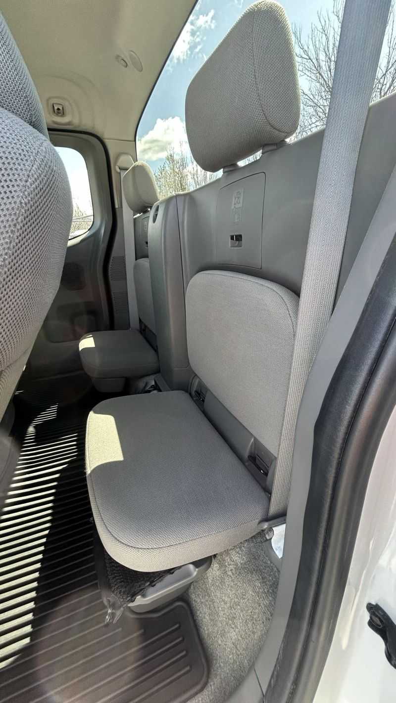 Nissan Frontier Image 15