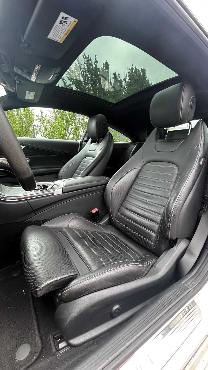Mercedes-Benz Mercedes-AMG C-Class Image 10