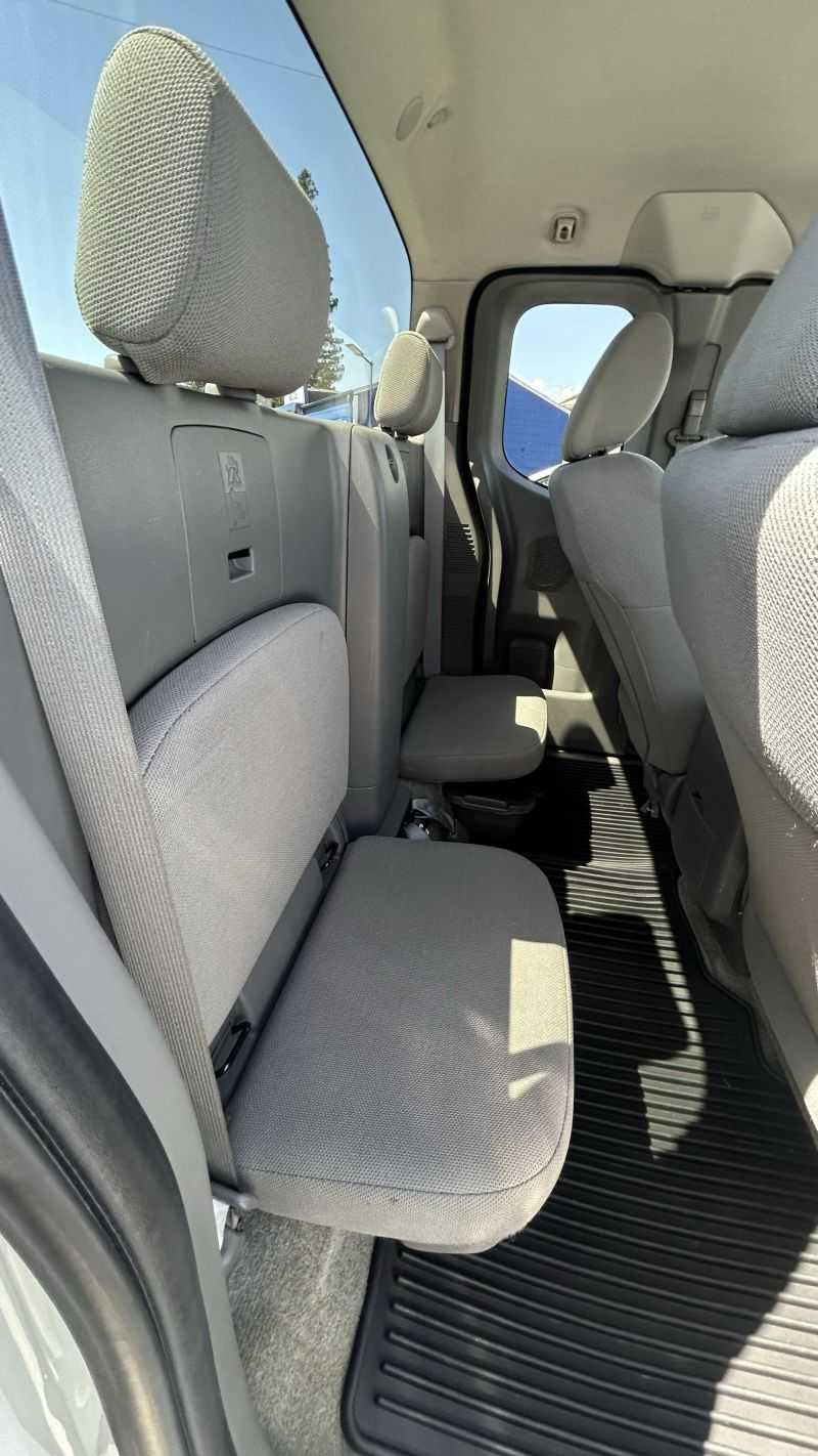 Nissan Frontier Image 16